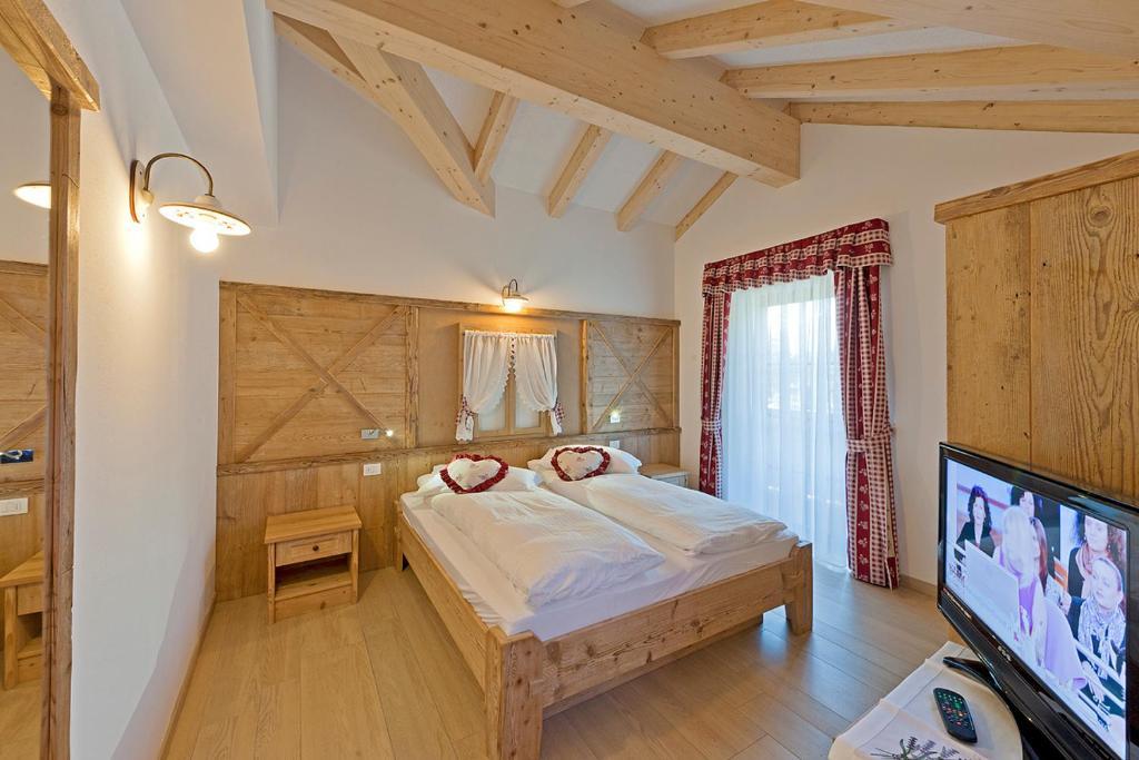 Cesa Melester Campitello di Fassa Δωμάτιο φωτογραφία